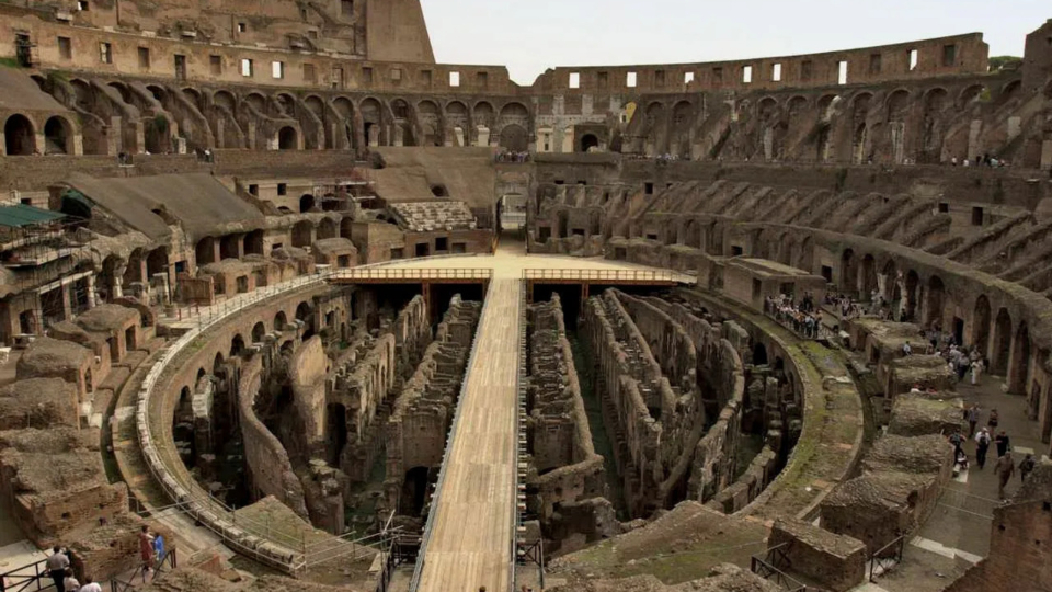 Rome: Colosseum Ancient Rome and Hop on Hop off bus 